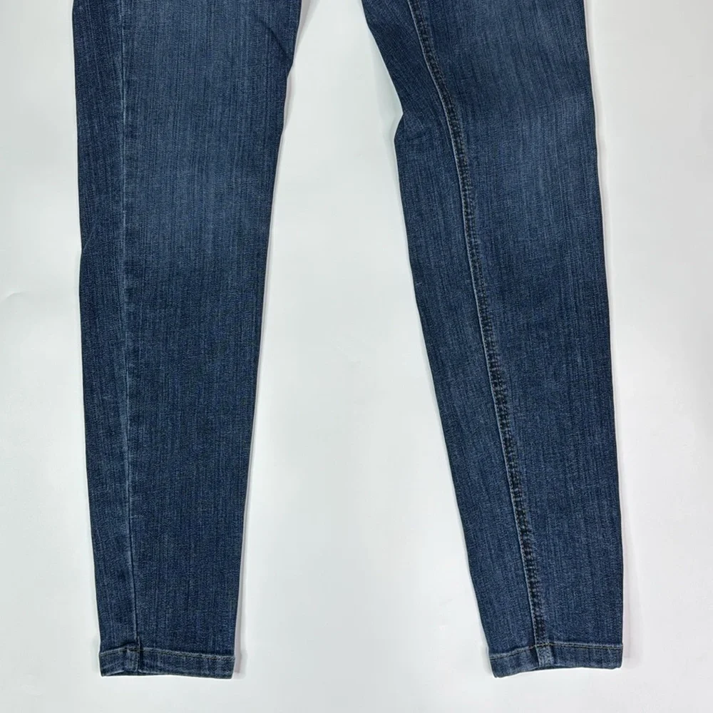 L.L. Bean BeanFlex Skinny Leg Favorite Fit Size 2